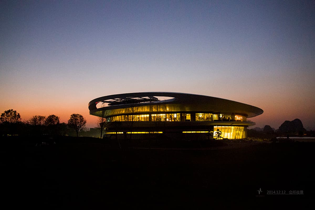 Guilin Golf Clubhouse - Image 10