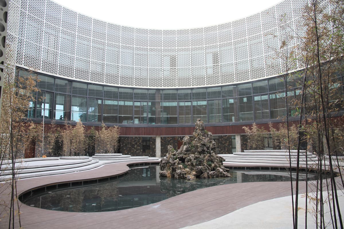 Guilin Golf Clubhouse - Image 13