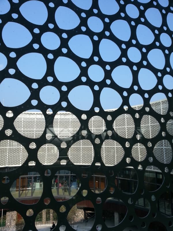 Guilin Golf Clubhouse - Image 15