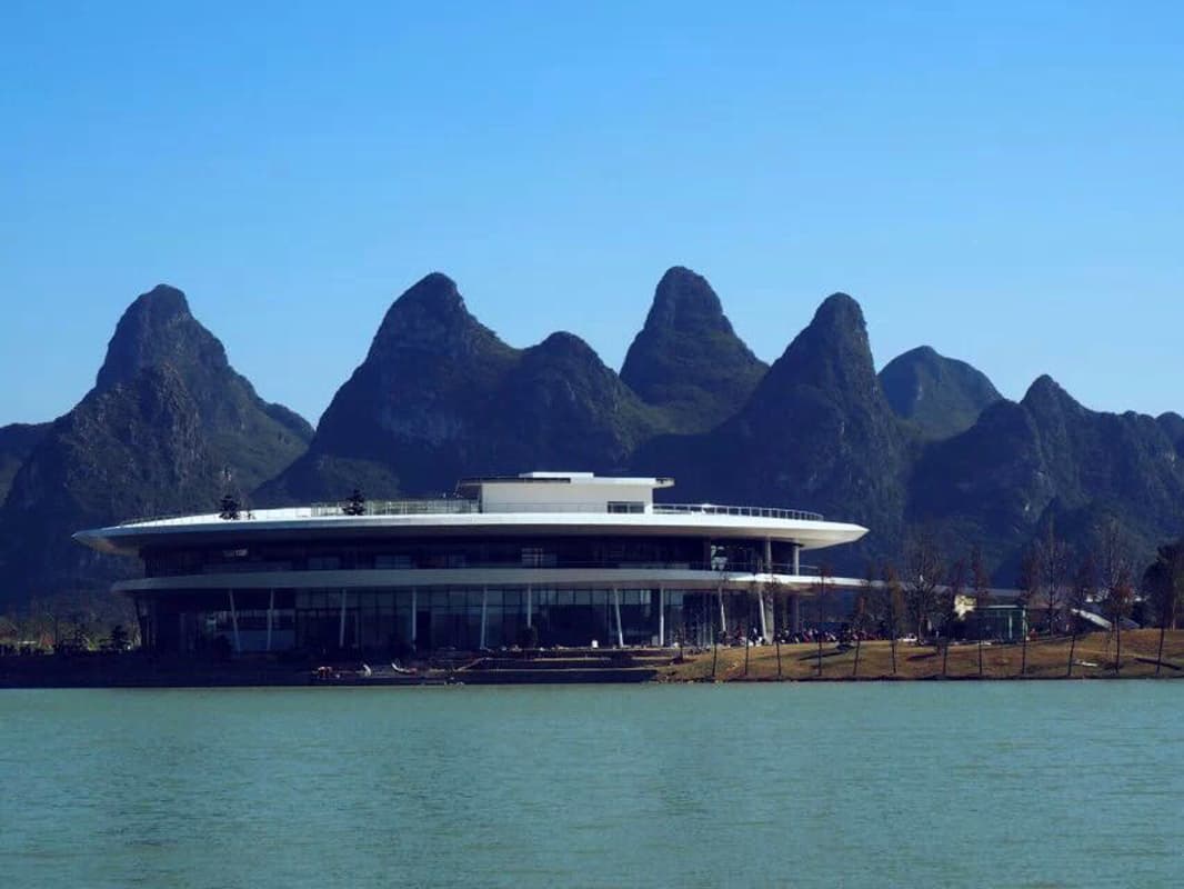 Guilin Golf Clubhouse - Image 17