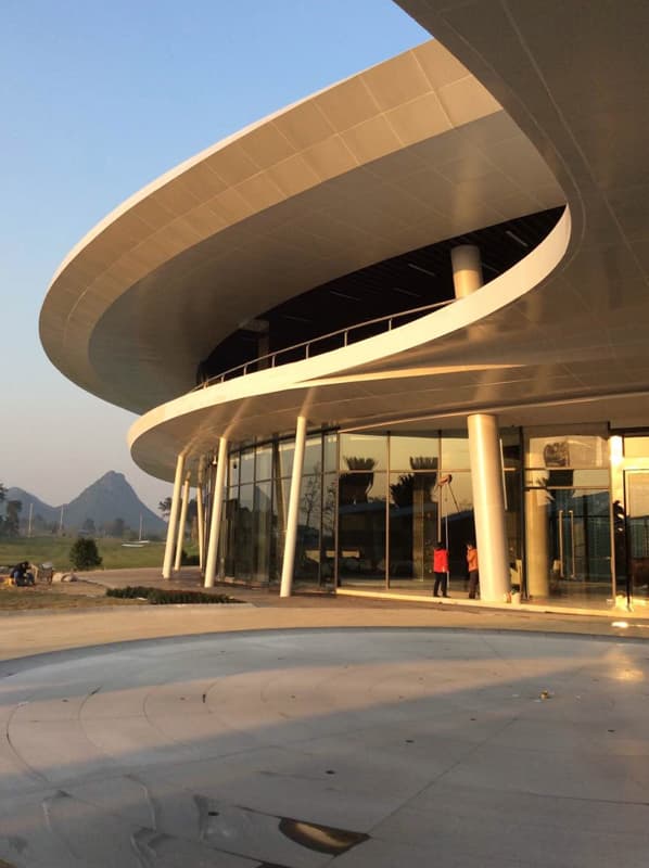 Guilin Golf Clubhouse - Image 6